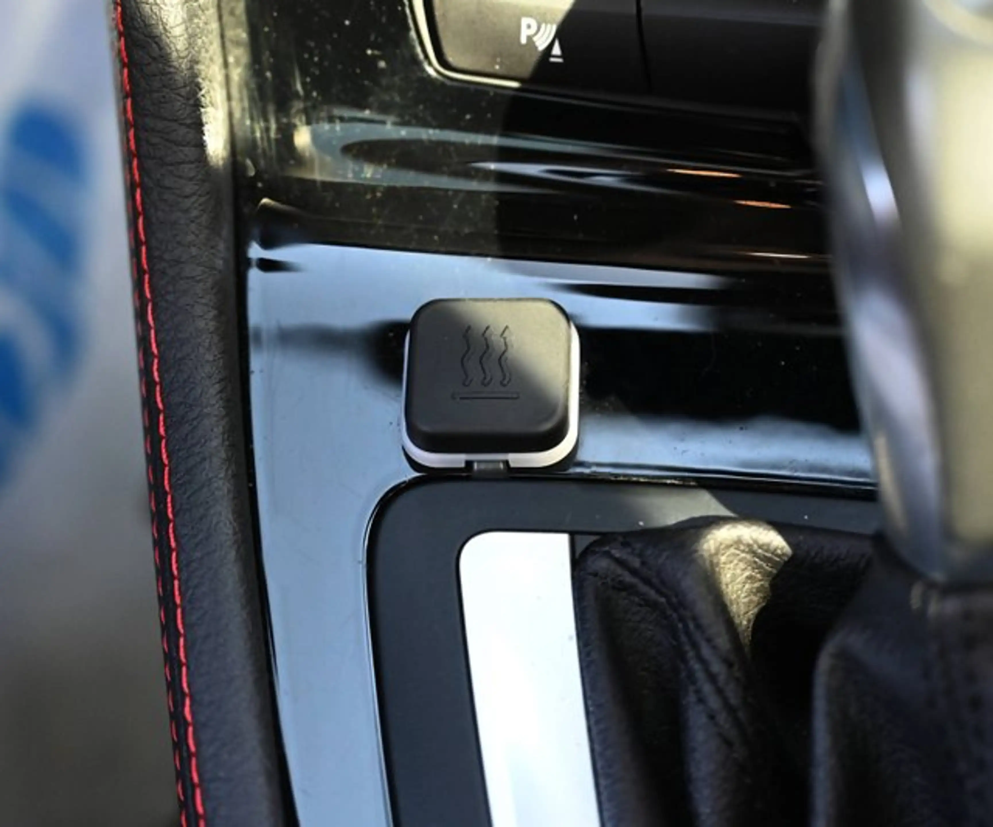 BMW 220 i Active Tourer Sport StandHz*HUD*PANO*Kamer — photo 6