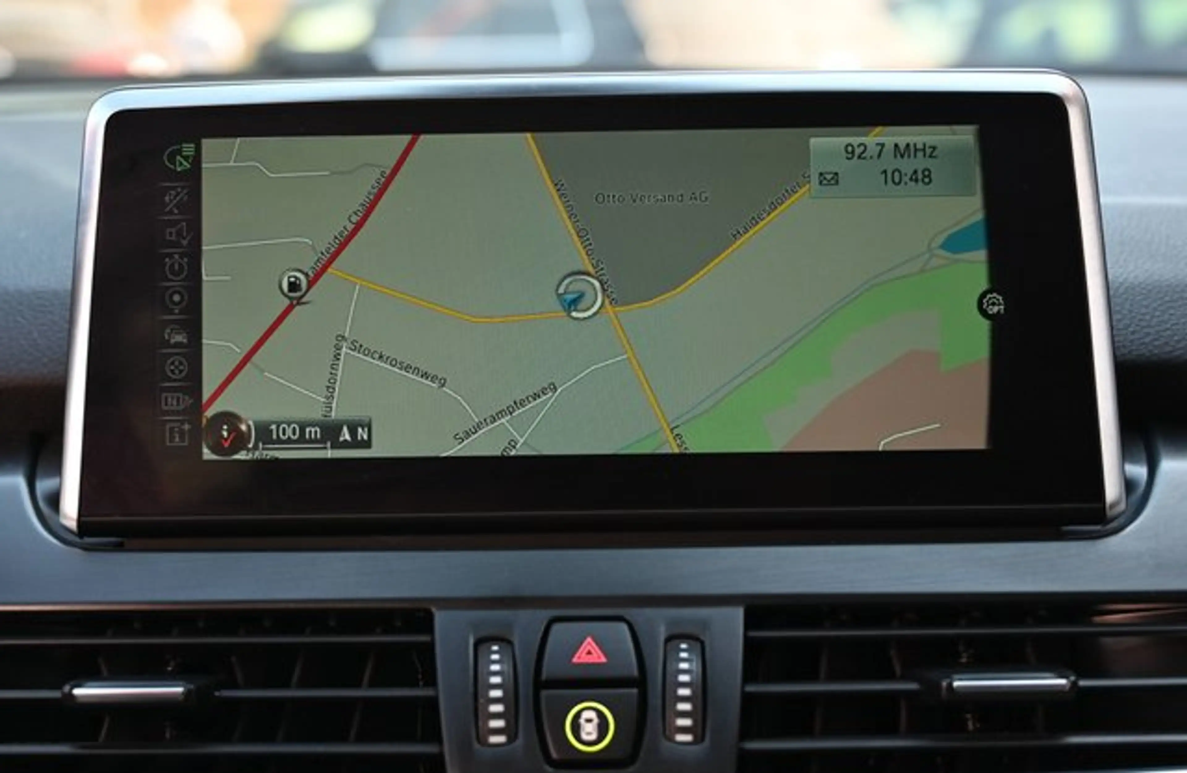 BMW 220 i Active Tourer Sport StandHz*HUD*PANO*Kamer — photo 11