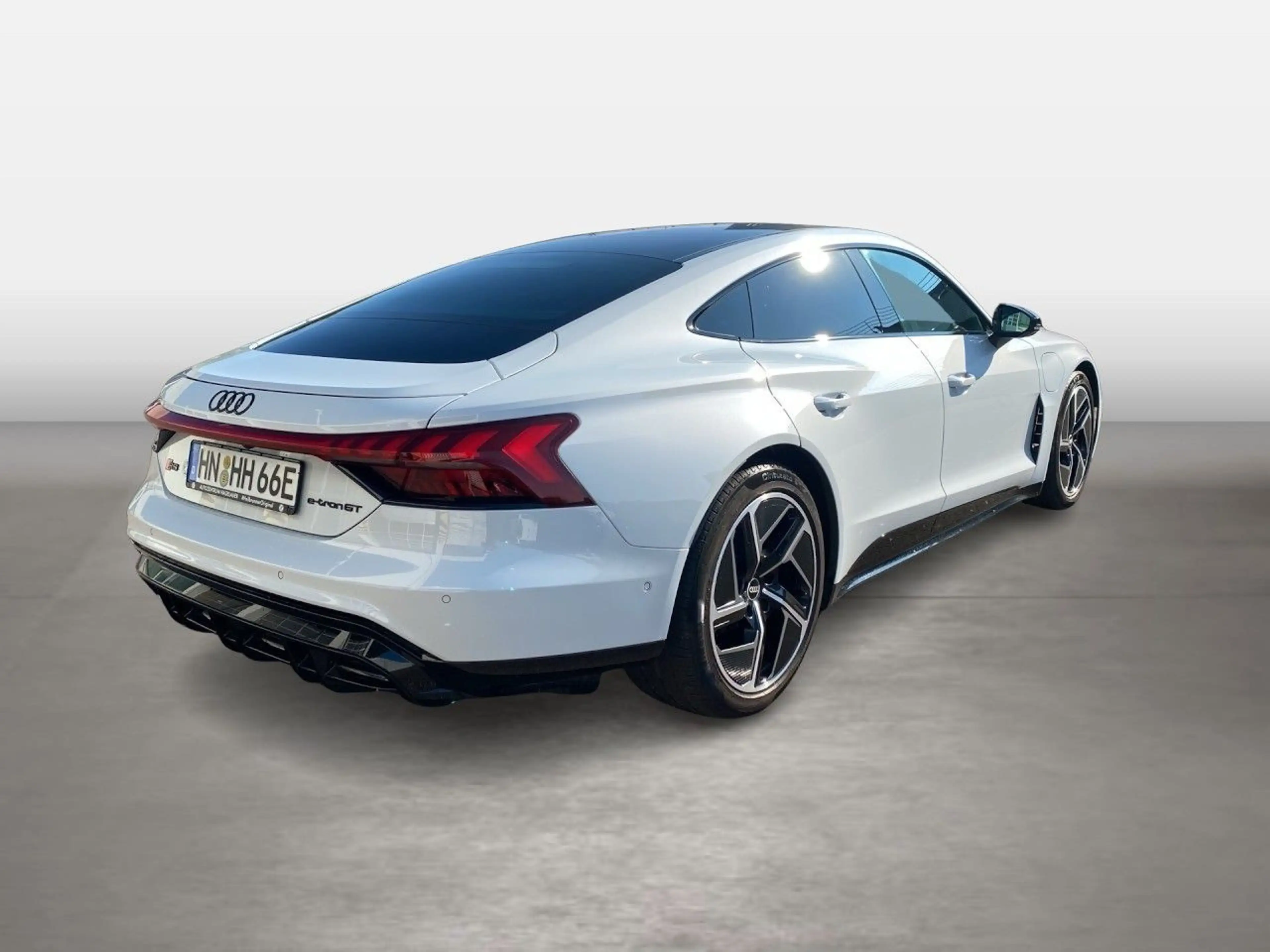 Audi RS e-tron GT 440 kW HUD B&O KERAMIK PANO LASER Klima Navi — photo 3
