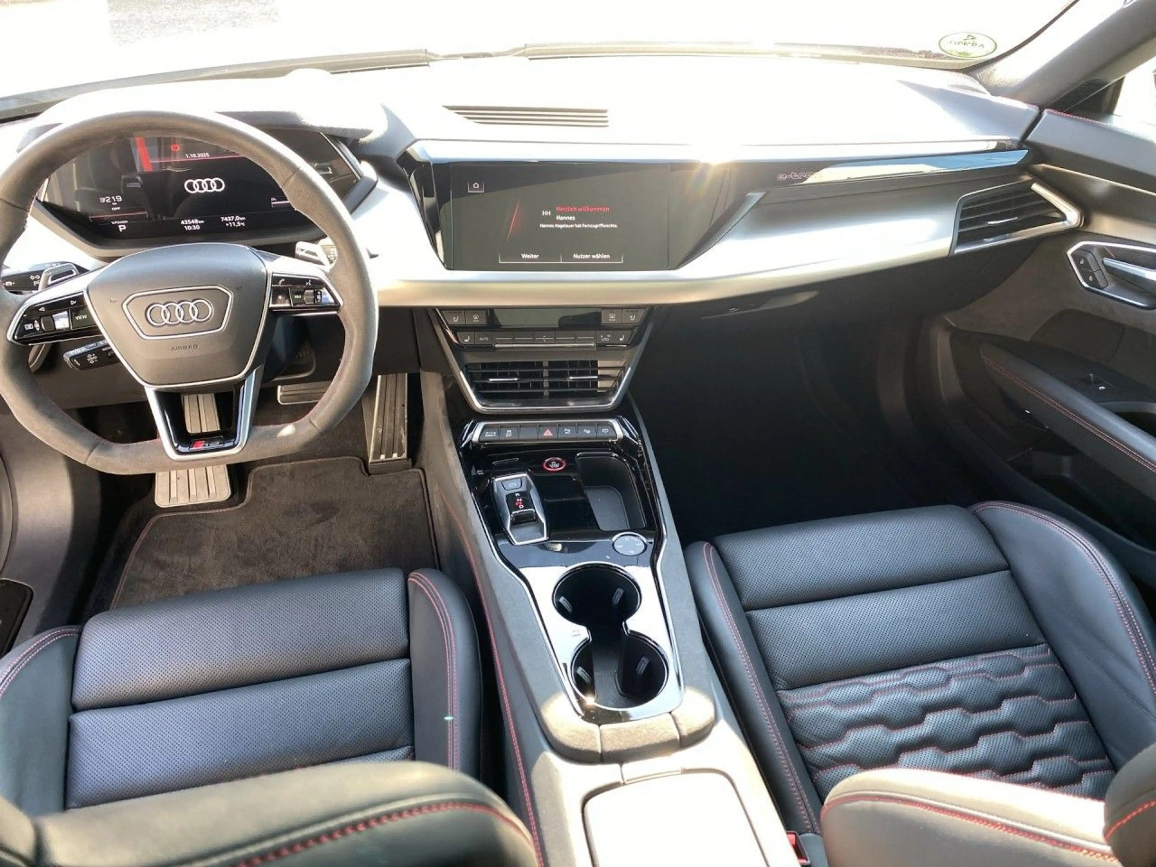 Audi RS e-tron GT 440 kW HUD B&O KERAMIK PANO LASER Klima Navi — photo 9