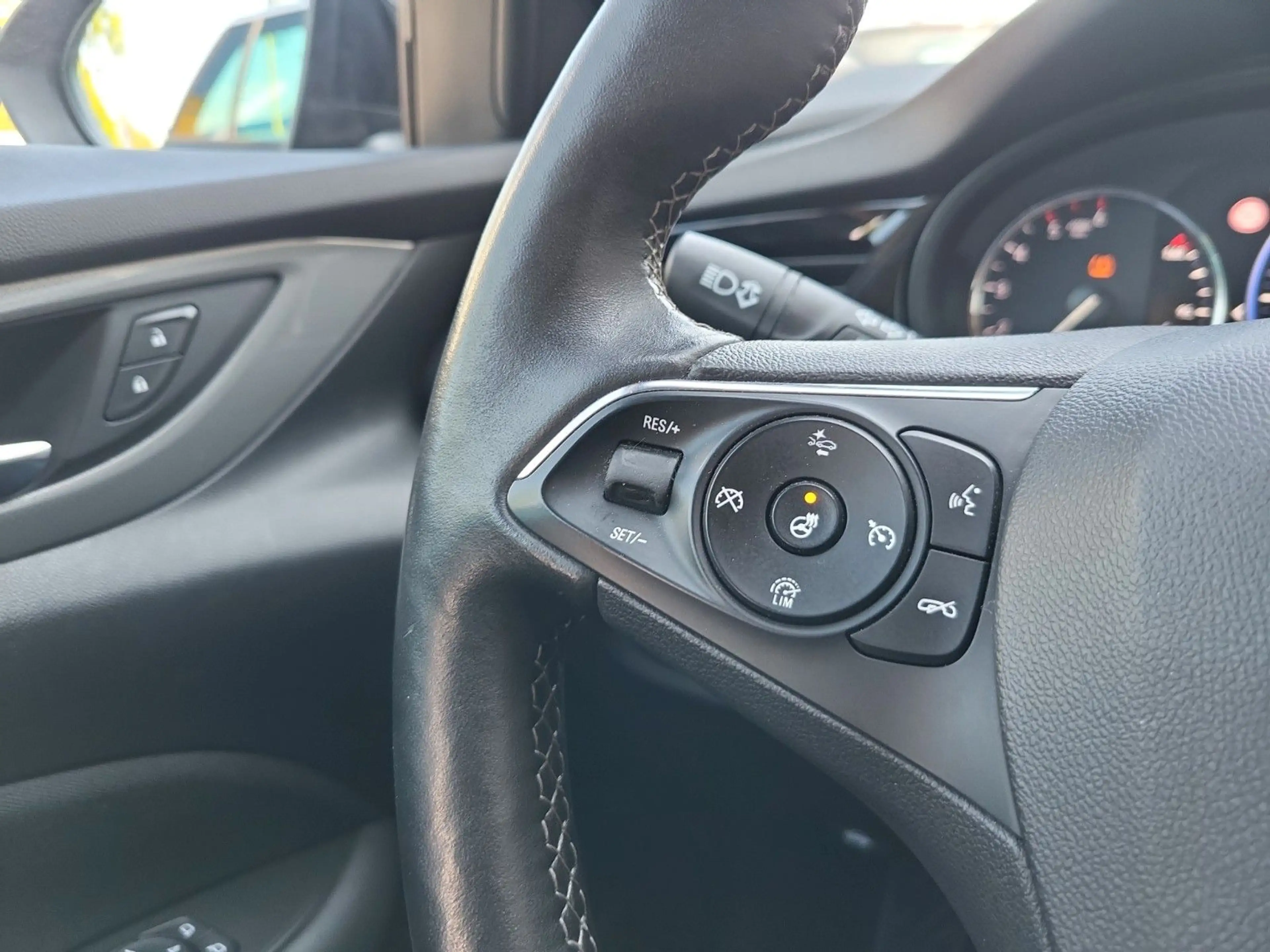Opel Insignia B ST aus 1-Hand/Scheckheft/Matrix-LED — photo 13