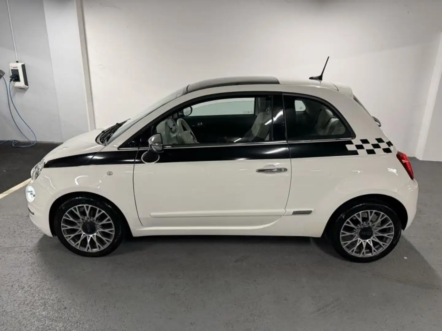 Fiat 500 0.9 8v TwinAir 85ch S\u0026S Lounge Blanc - 2