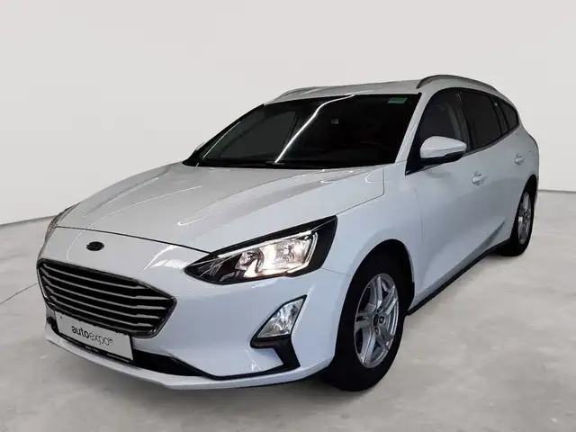 Ford Focus view 2