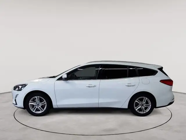 Ford Focus view 6