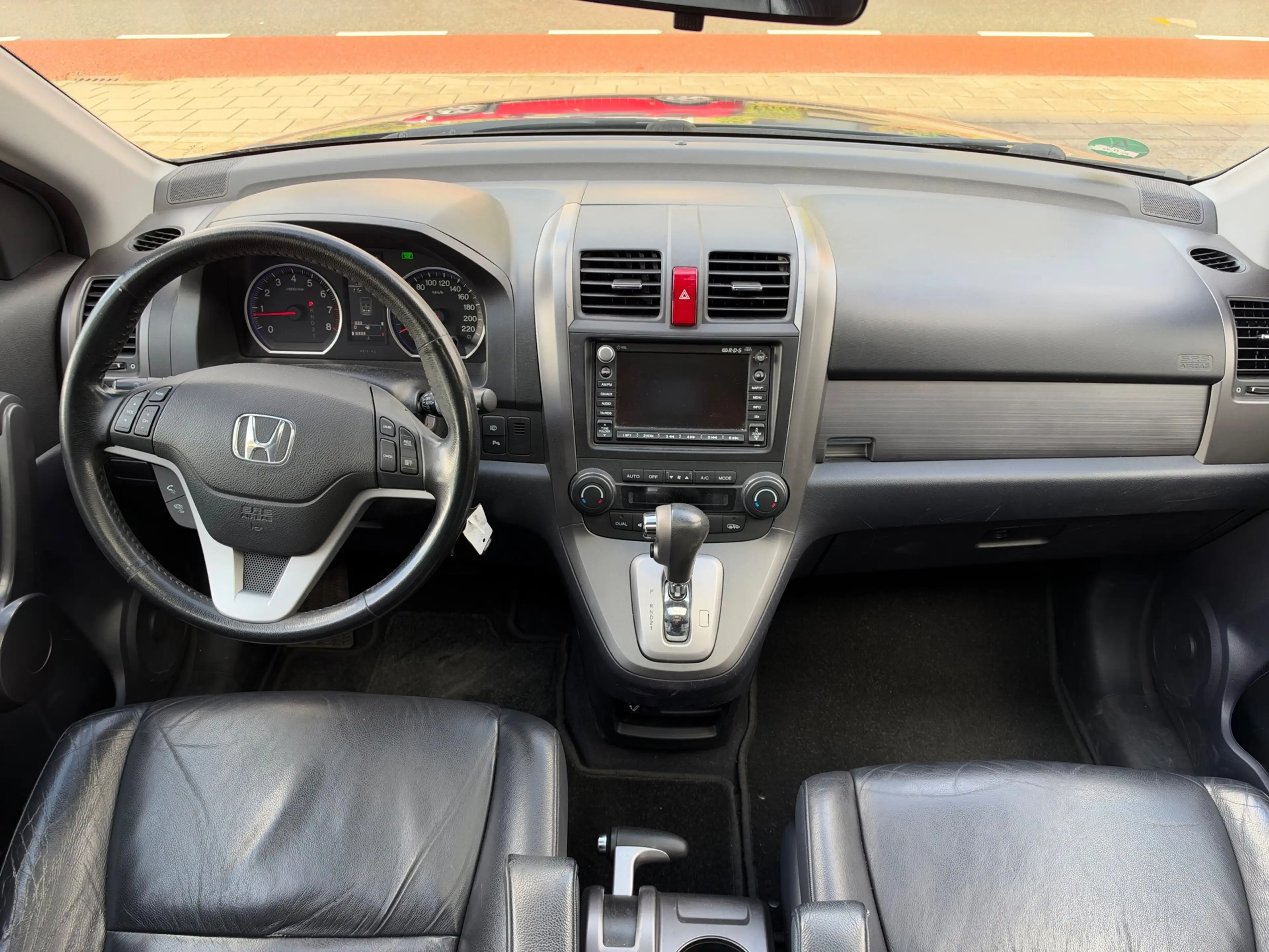 Honda CR-V 2.0i Executive / Pano / Navi / Leder / PDC / Camer — photo 3