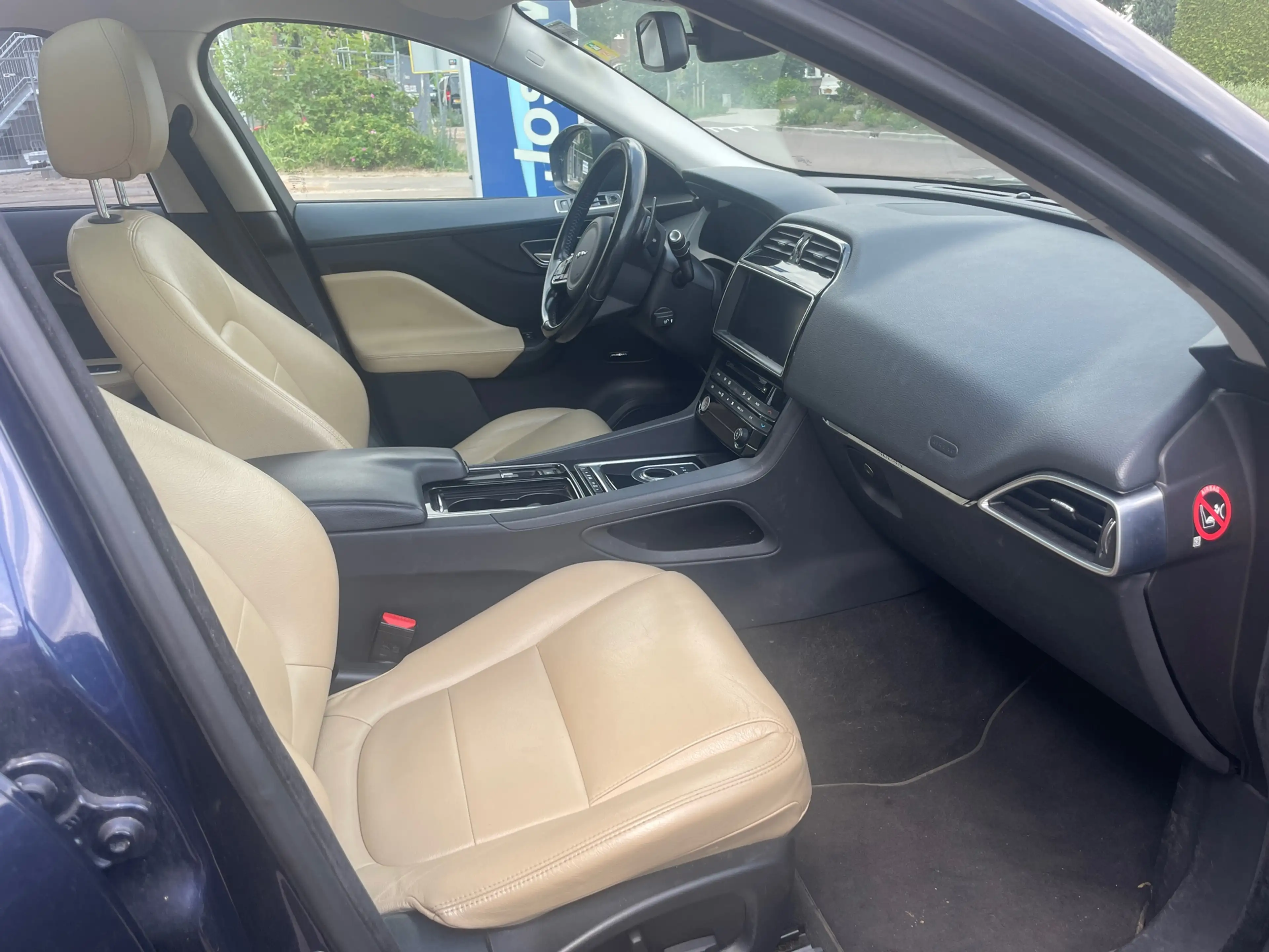 Jaguar F-Pace 2.0 Portfolio 20d — photo 9