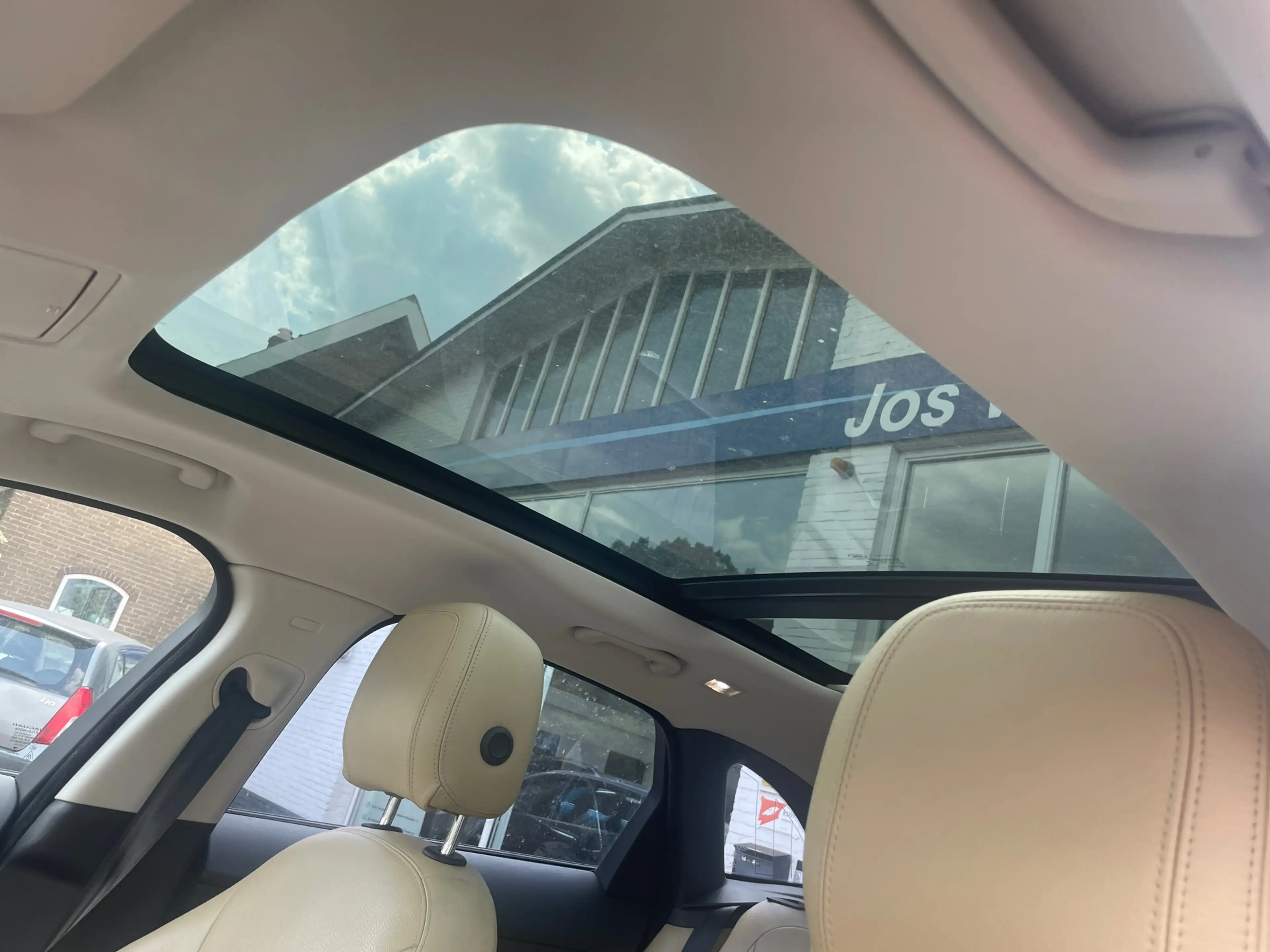 Jaguar F-Pace 2.0 Portfolio 20d — photo 13