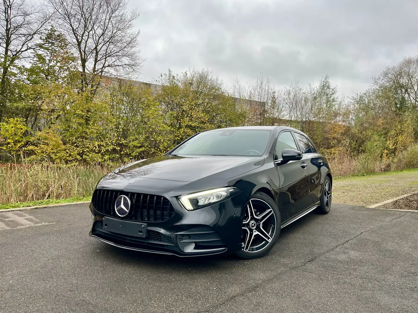 Mercedes-Benz A 200 AMG Line / Camera / Carplay / Topstaat / Garantie Black - 1