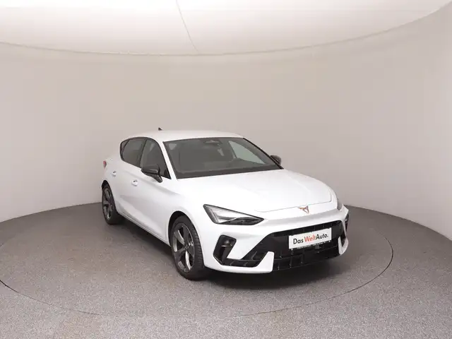 Cupra Leon view 2