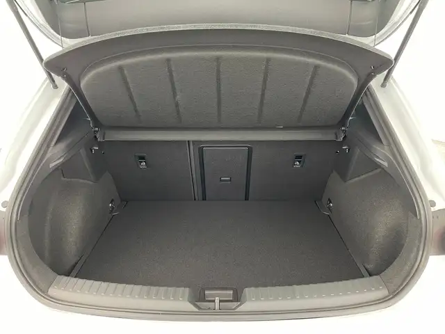 Cupra Leon view 7