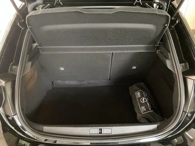 Opel Corsa view 9
