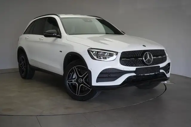 Mercedes-Benz GLC 300 e 4Matic 9G Tronic AMG Leder/Temp/Kamera