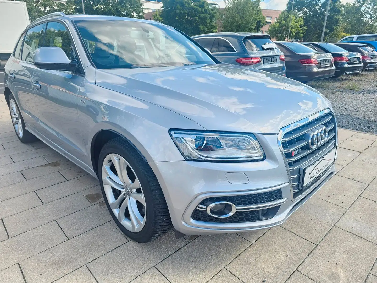 Audi SQ5 3.0 TDI competition quattro Navi BiXenon AHK Stříbrná - 2