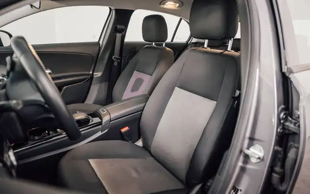 Mercedes-Benz A view 9