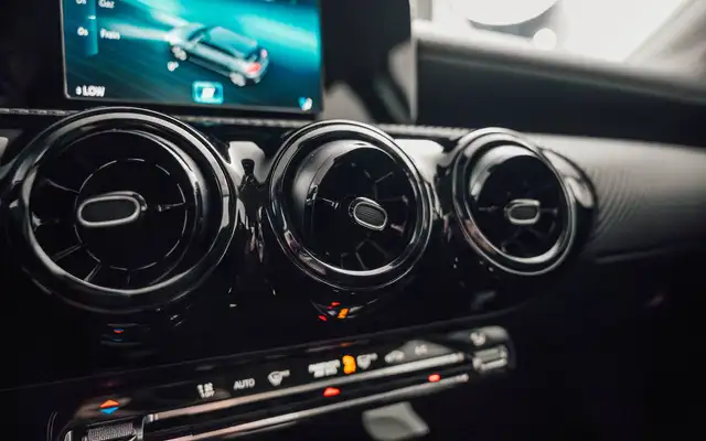Mercedes-Benz A view 27