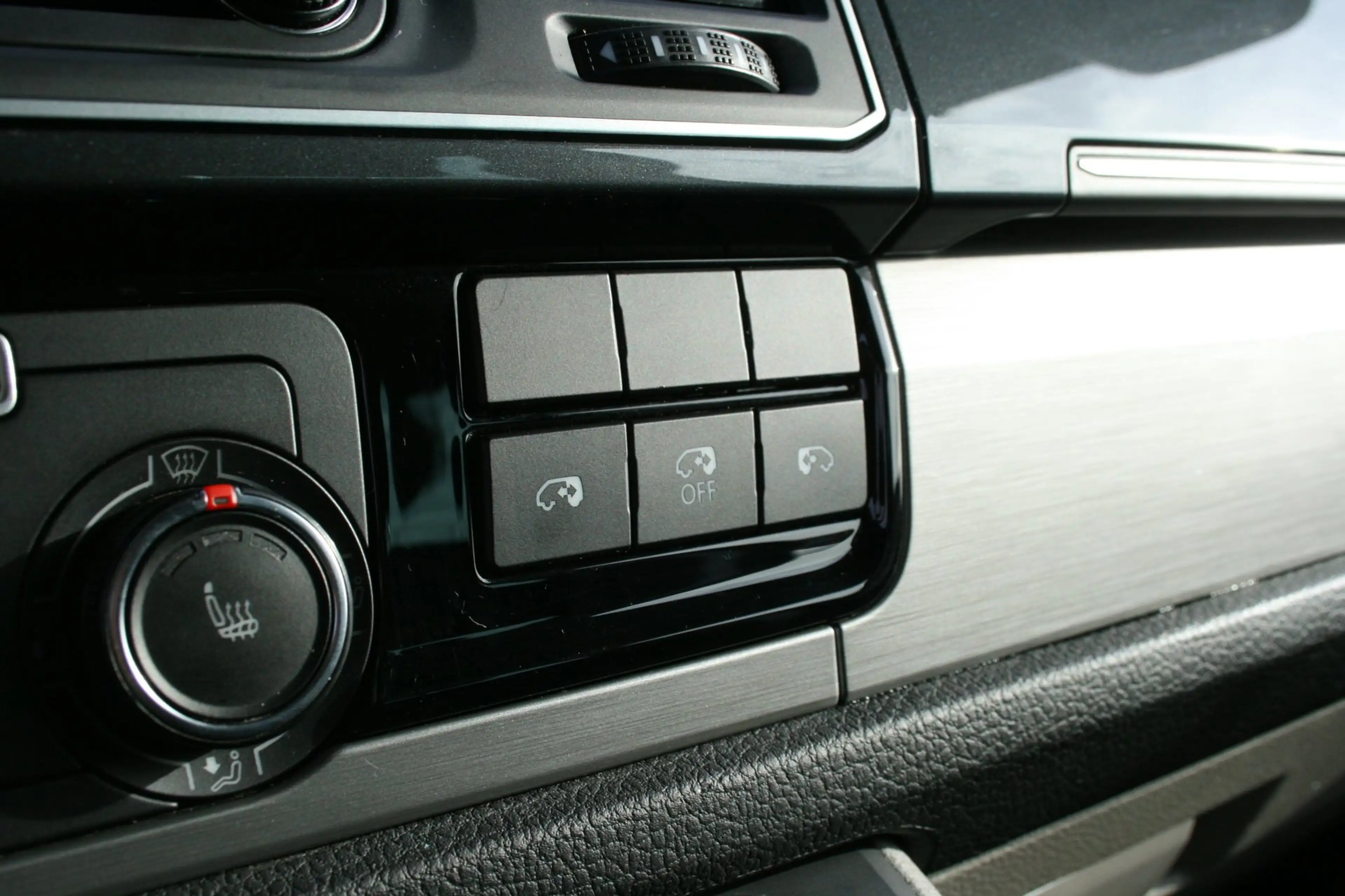 Volkswagen Transporter 2.0 TDI L2H1 DC Highline / 6 persoons — photo 15