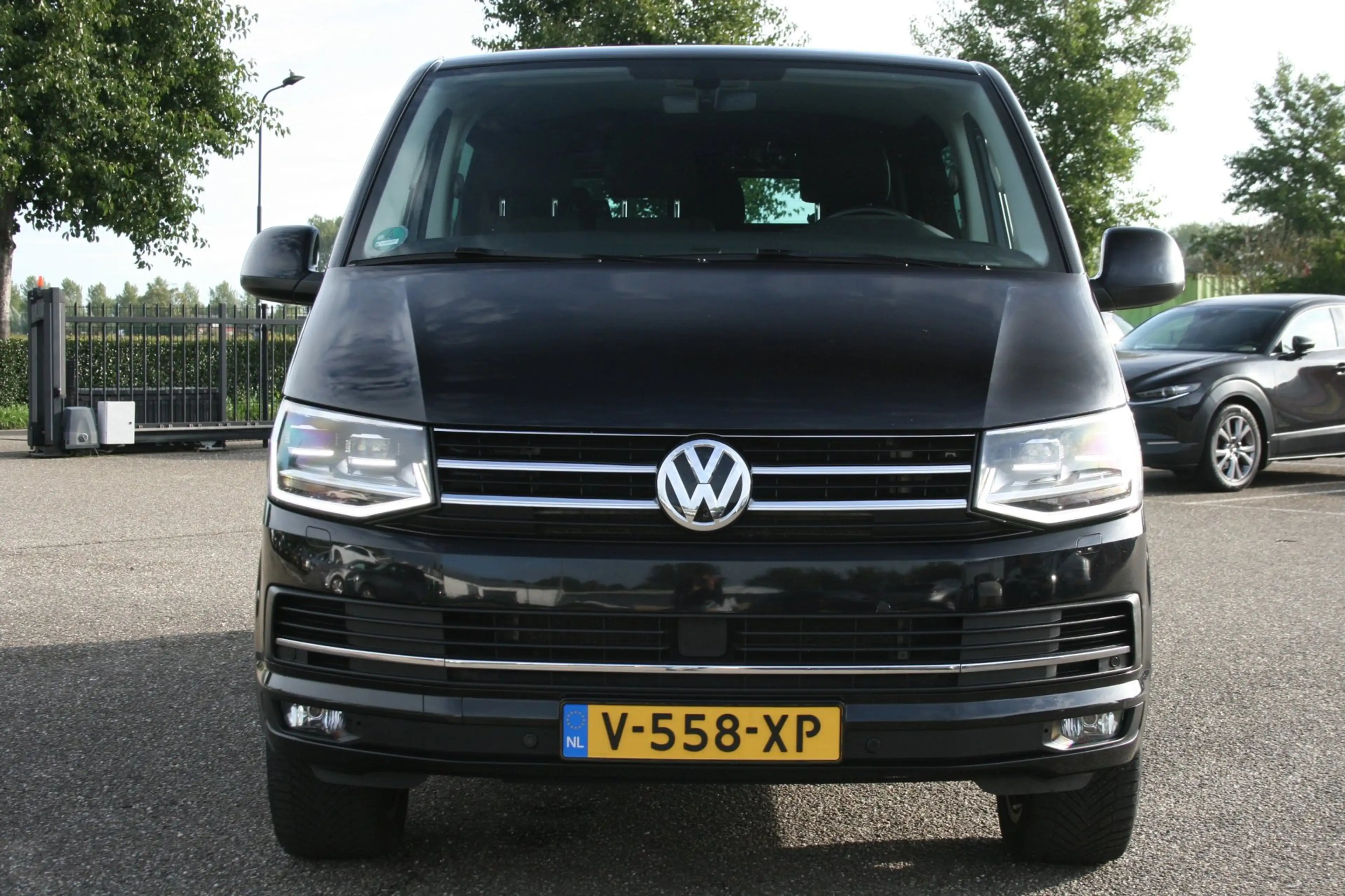 Volkswagen Transporter 2.0 TDI L2H1 DC Highline / 6 persoons — photo 3
