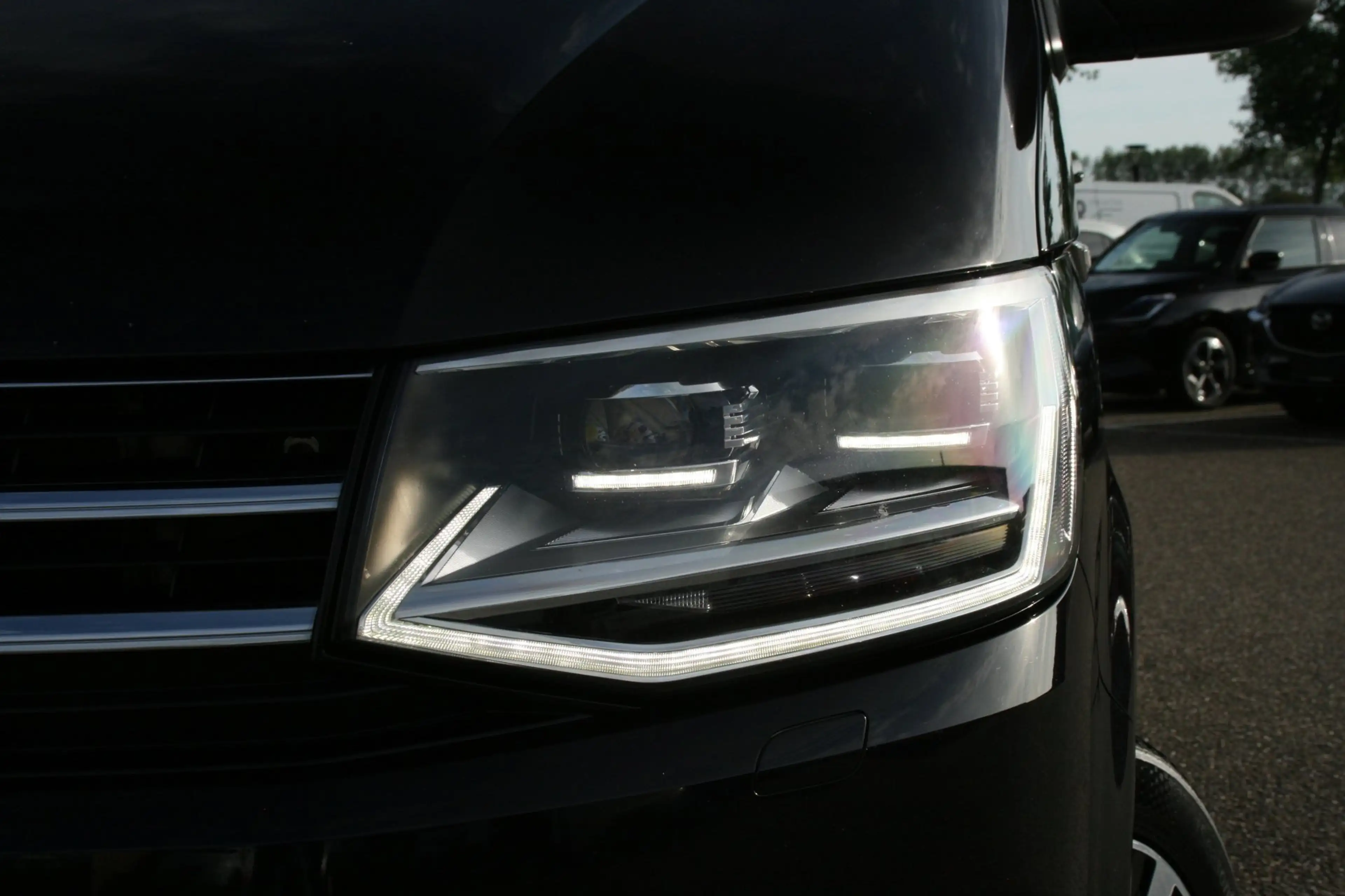 Volkswagen Transporter 2.0 TDI L2H1 DC Highline / 6 persoons — photo 34