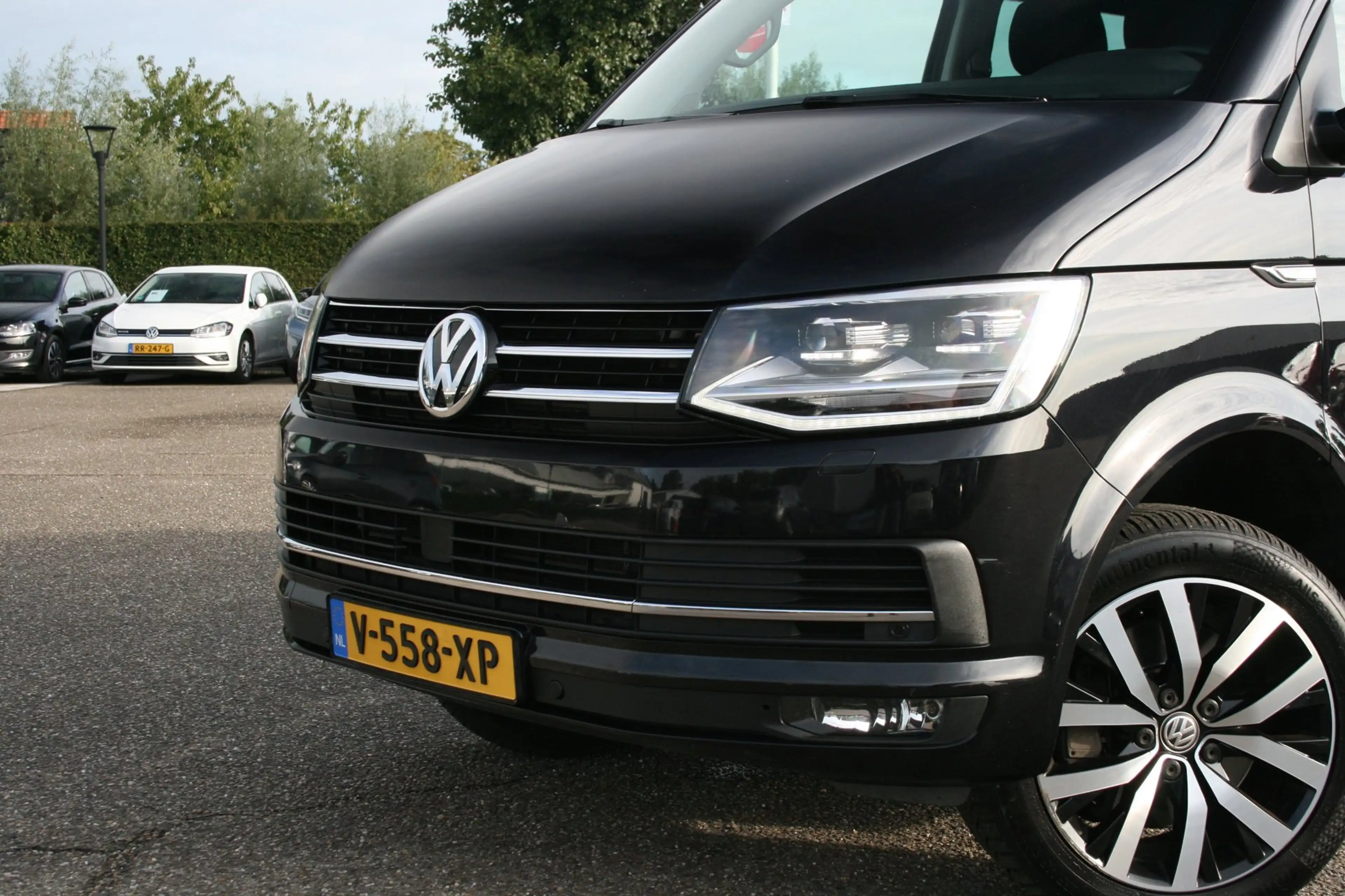 Volkswagen Transporter 2.0 TDI L2H1 DC Highline / 6 persoons — photo 2