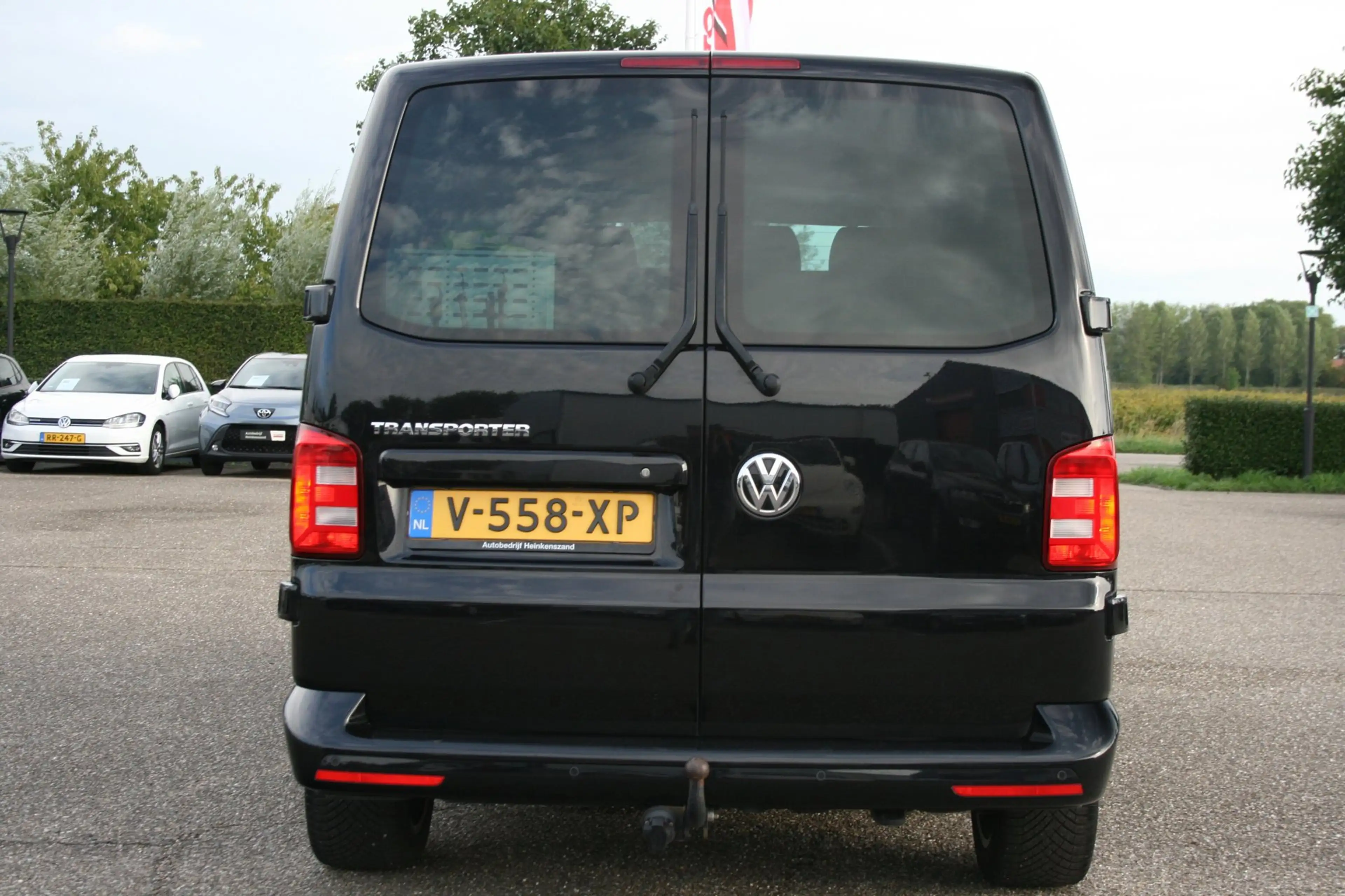 Volkswagen Transporter 2.0 TDI L2H1 DC Highline / 6 persoons — photo 6