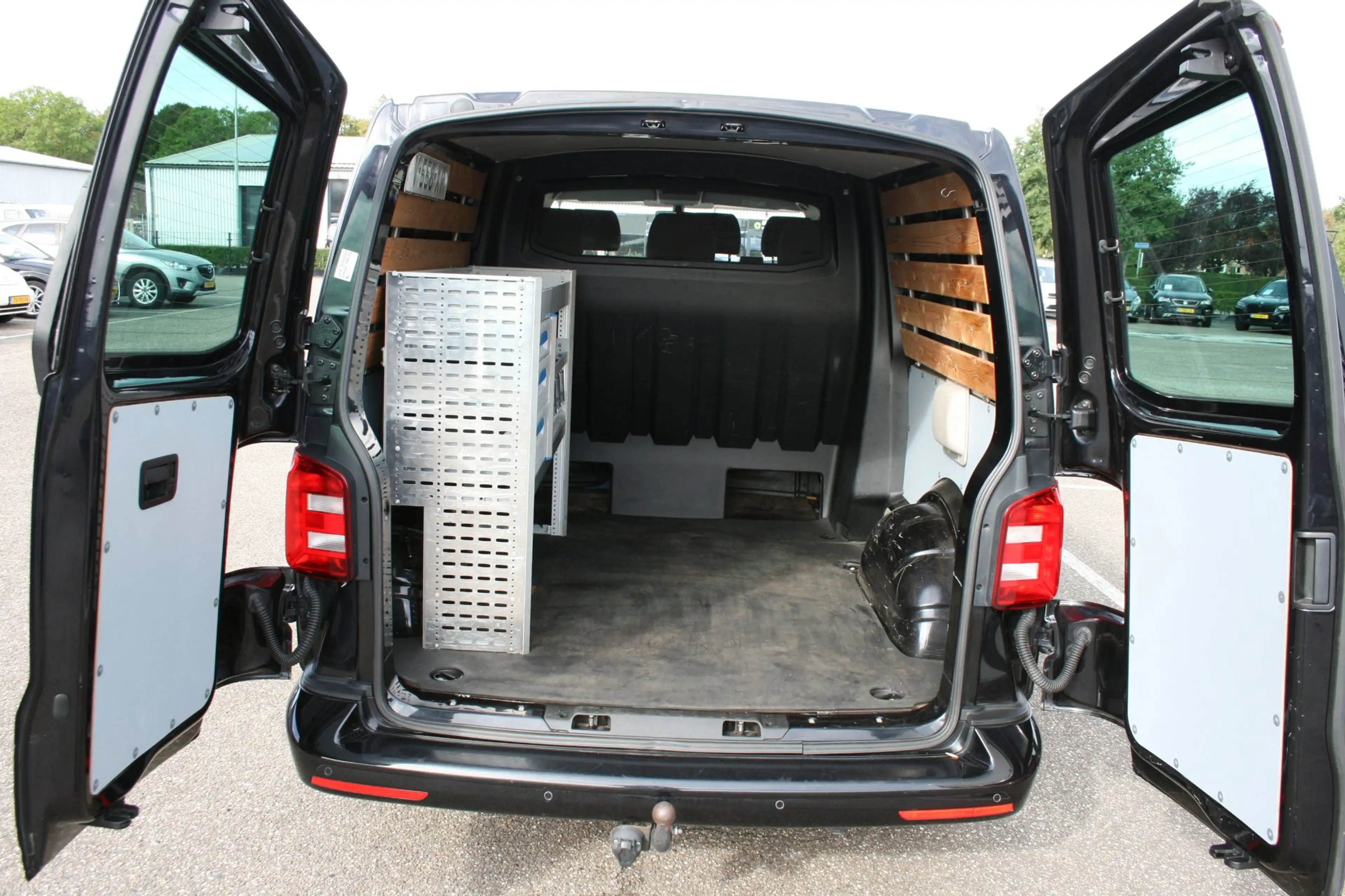 Volkswagen Transporter 2.0 TDI L2H1 DC Highline / 6 persoons — photo 21