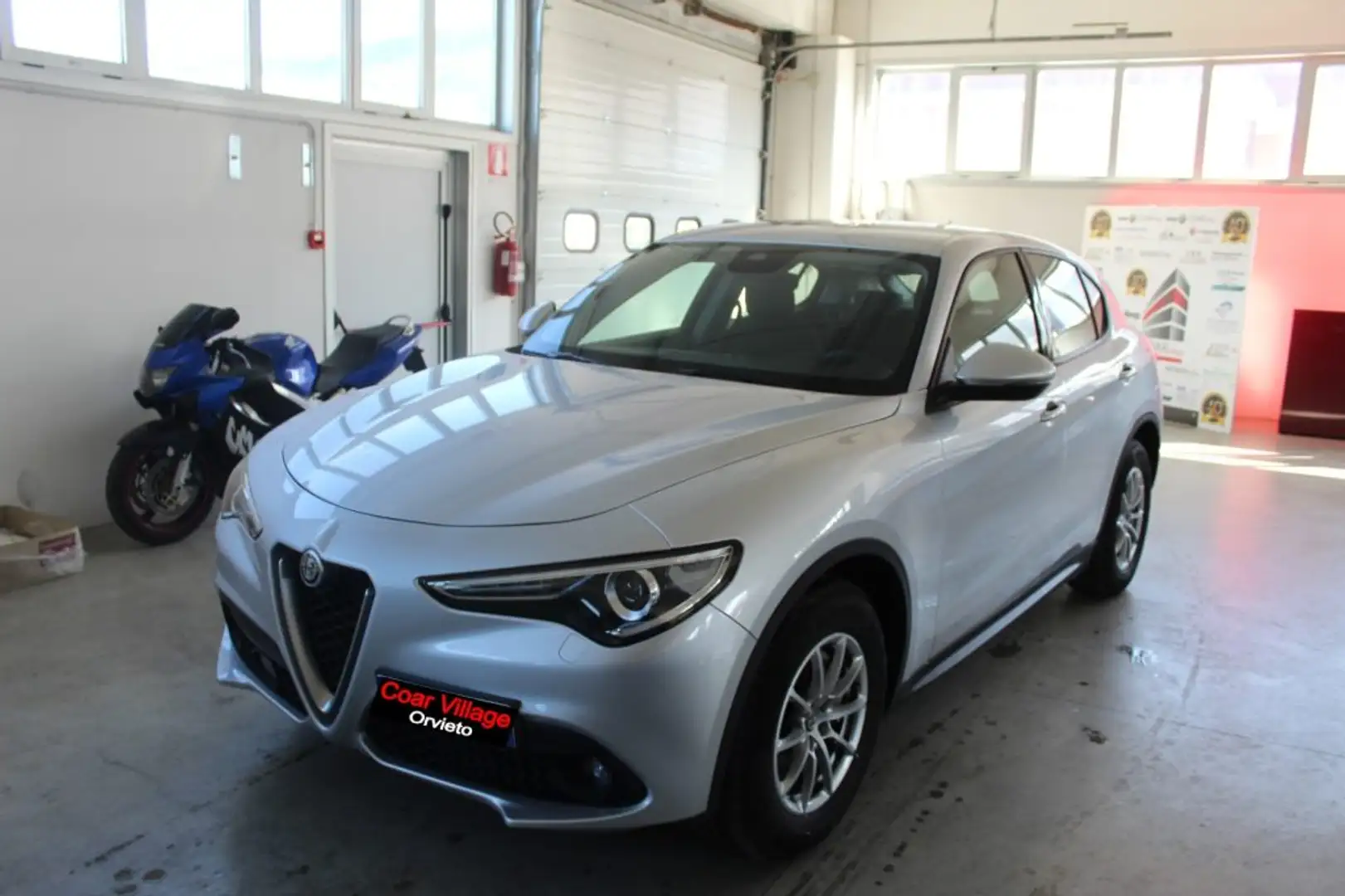 Alfa Romeo Stelvio 2.2 Turbodiesel 160 CV AT8 RWD Gris - 1