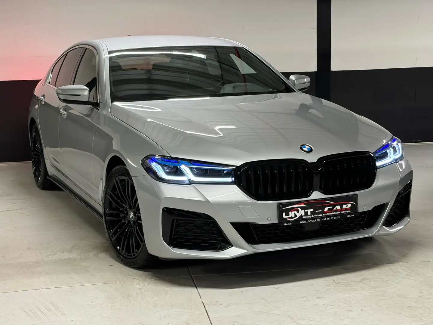 BMW 530 BMW 530e M-PERFORMANCE | BMW LASER | CARPLAY |FULL Zilver - 2