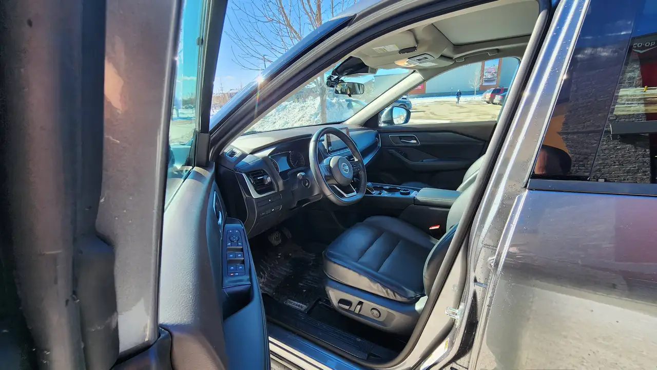 Nissan Rogue снимка Nissan Rogue