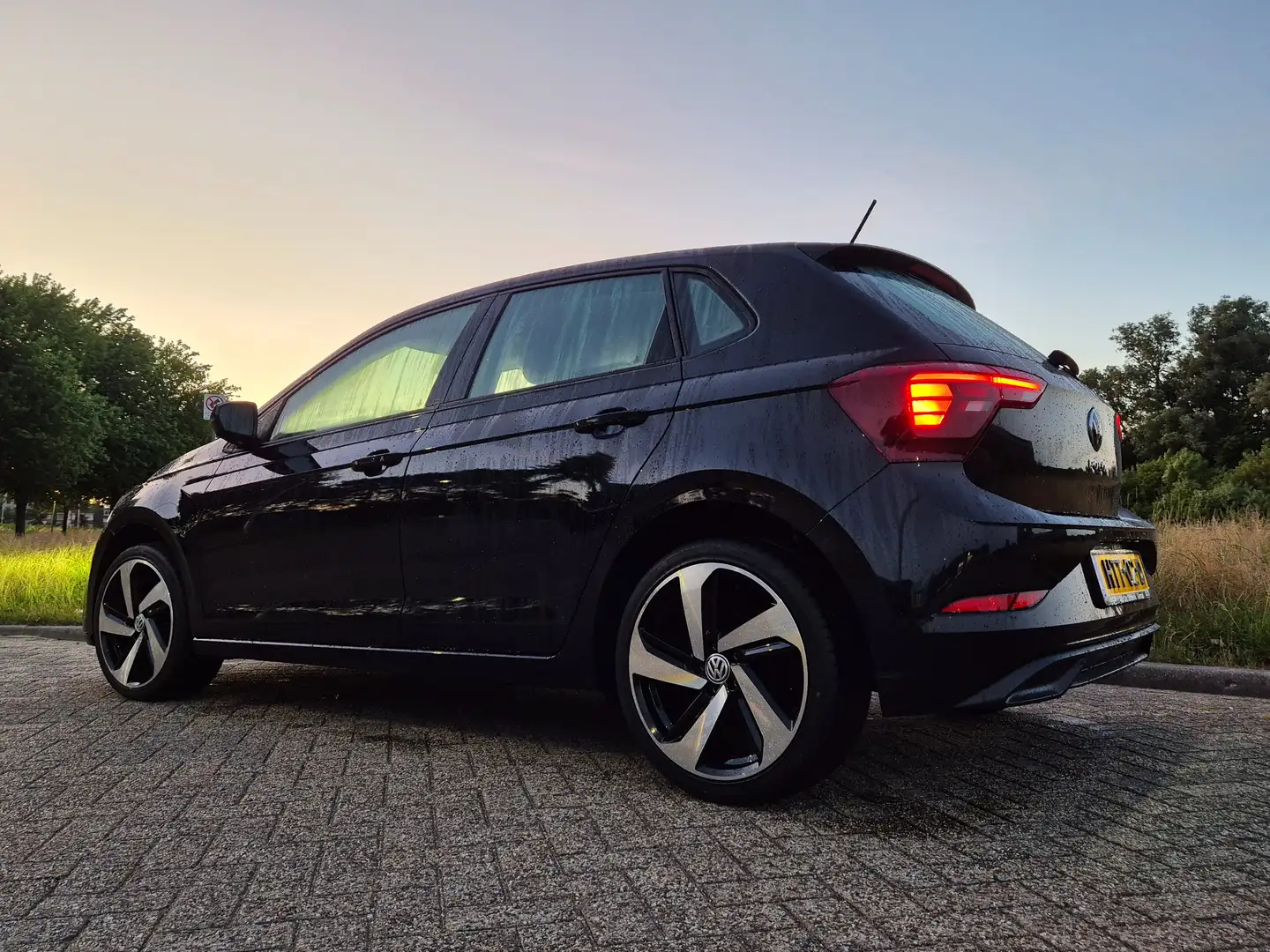 Volkswagen Polo Polo 1.0 TSI Life Bns Zwart - 1