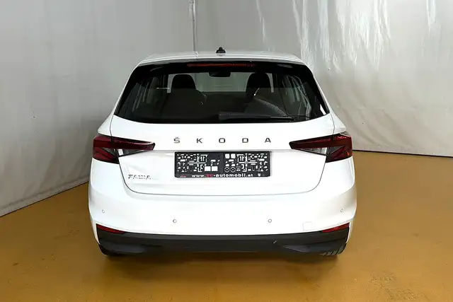 Skoda Fabia view 11