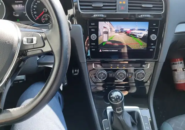 Volkswagen Golf view 6