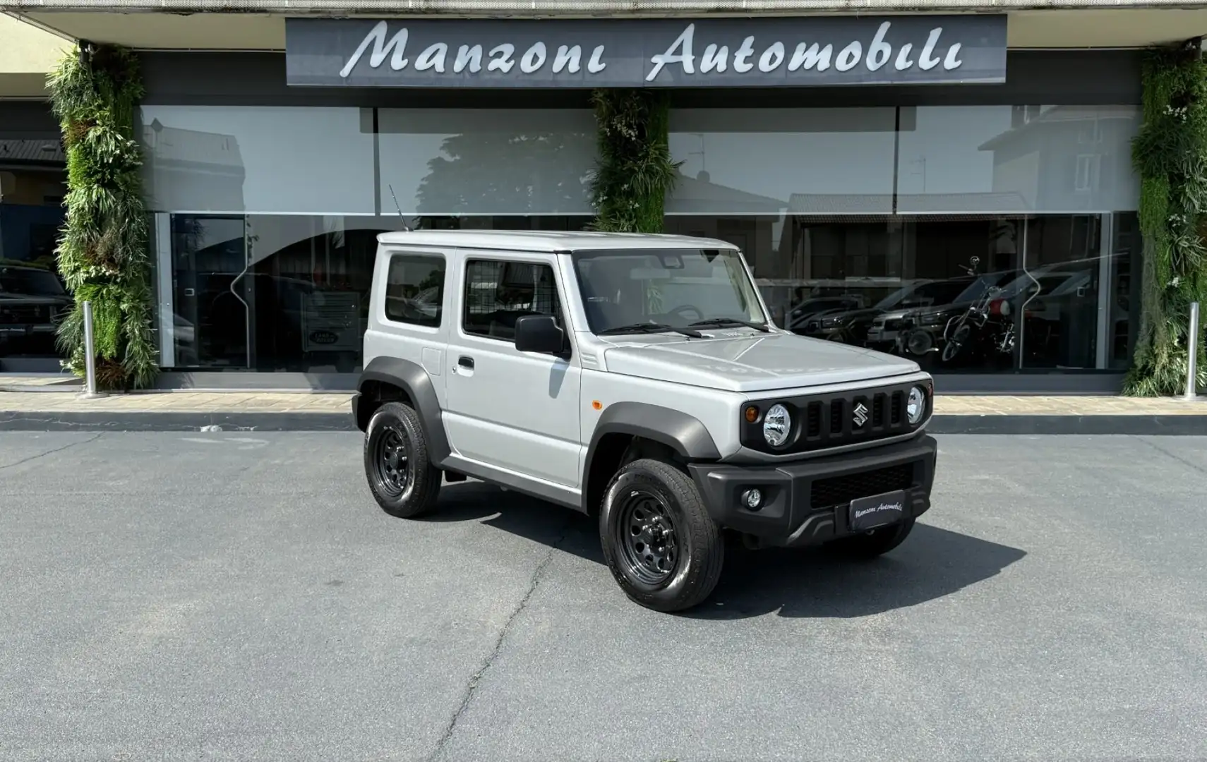 Suzuki Jimny 1.5 5MT Easy PRO PREZZO FINITO Argento - 1