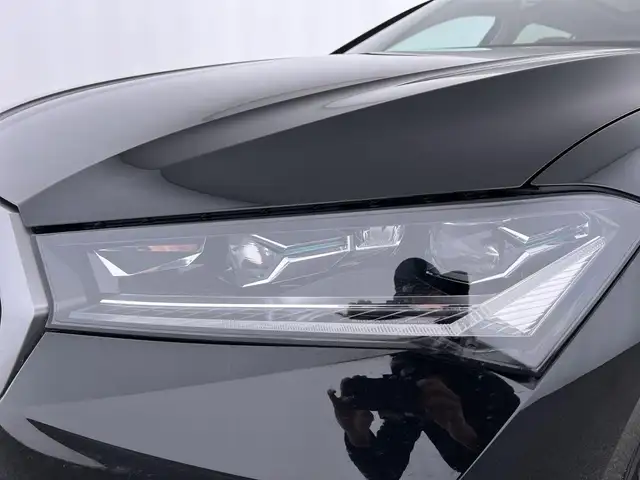Skoda Superb view 6