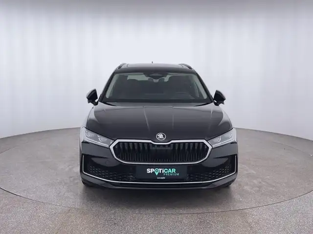 Skoda Superb view 2