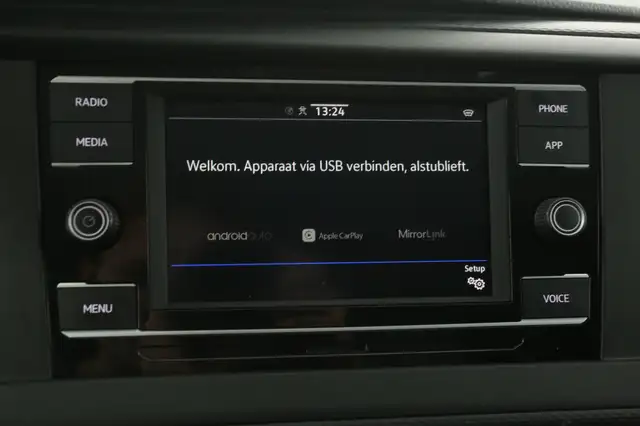 Volkswagen Transporter view 13