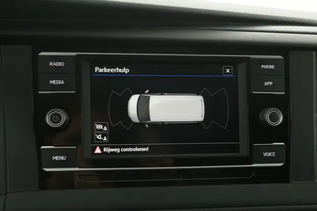 Volkswagen Transporter view 14