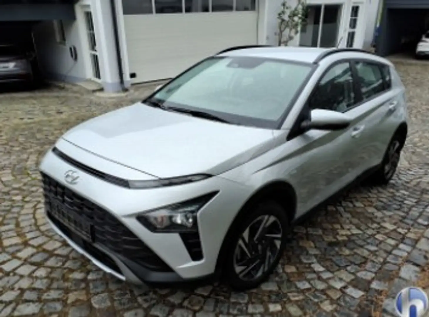 Hyundai BAYON Select*Mild-Hybrid*2WD*LED*SHZ*Tempomat* Срібний - 1