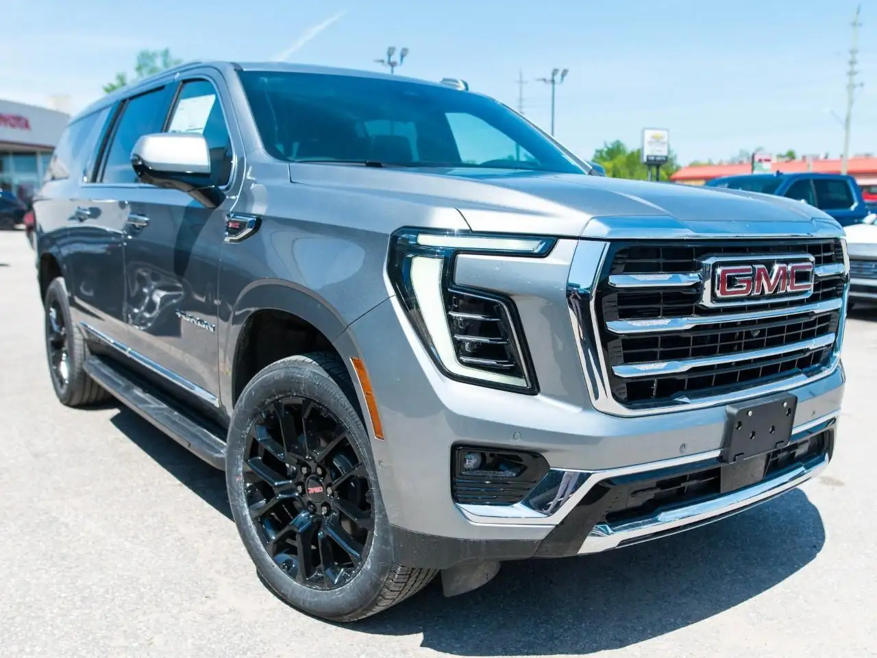 GMC Yukon снимка GMC Yukon