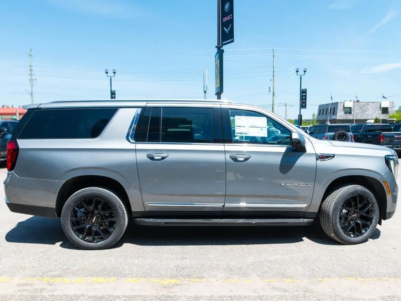 GMC Yukon снимка GMC Yukon