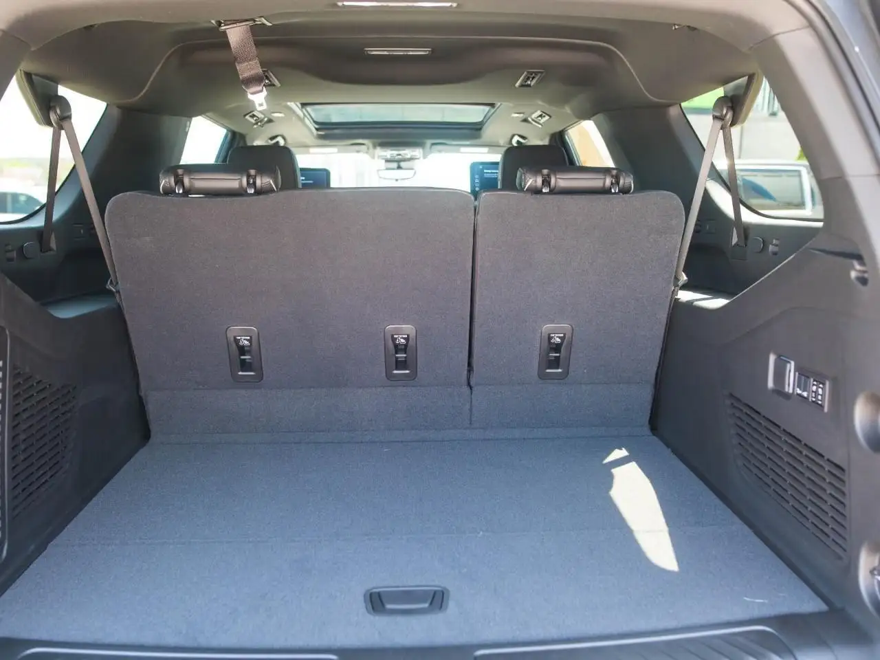 GMC Yukon снимка GMC Yukon
