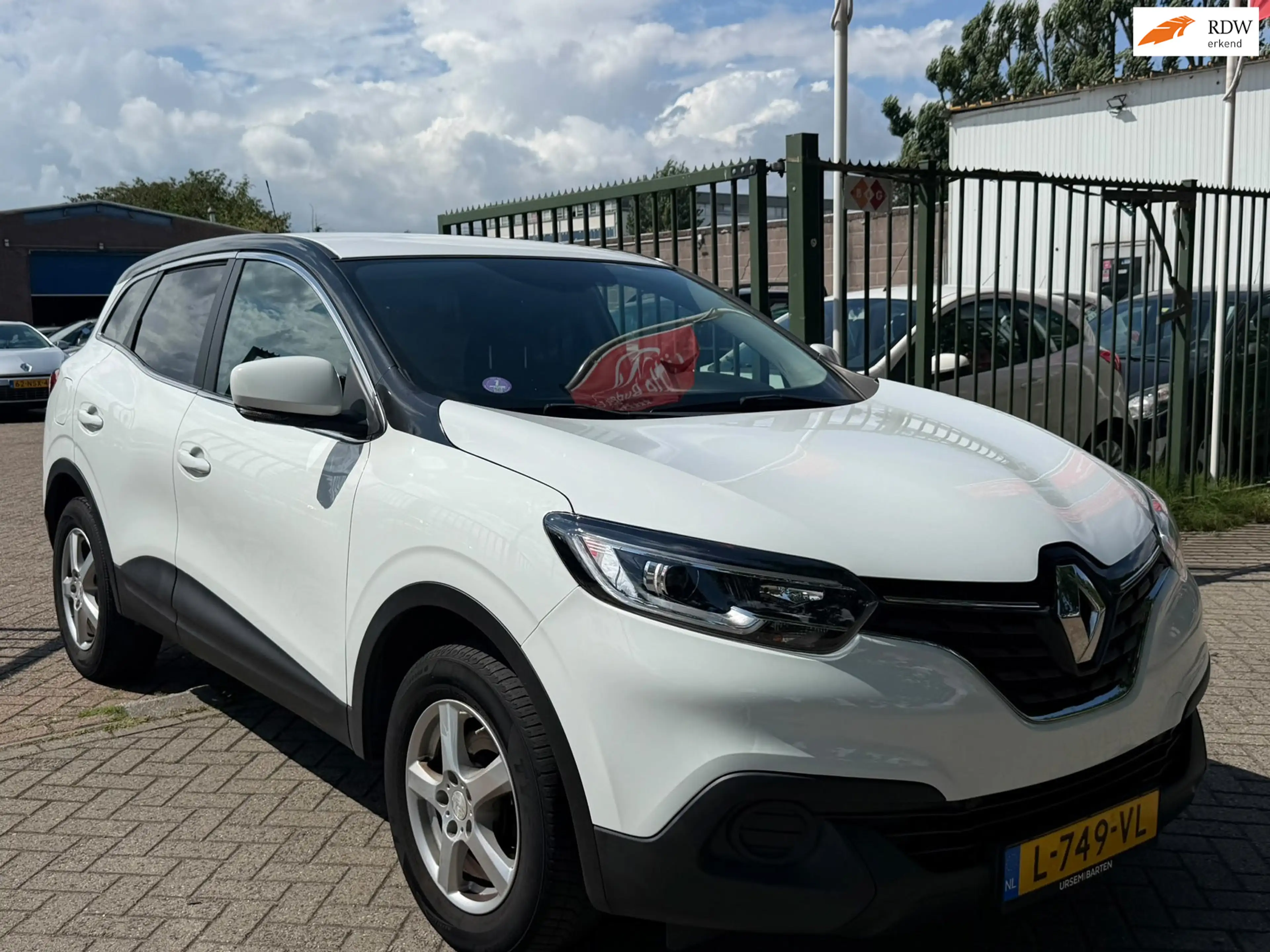 Renault Kadjar 1.2 TCe Life 2e eigenaar dealer onderhouden carpla