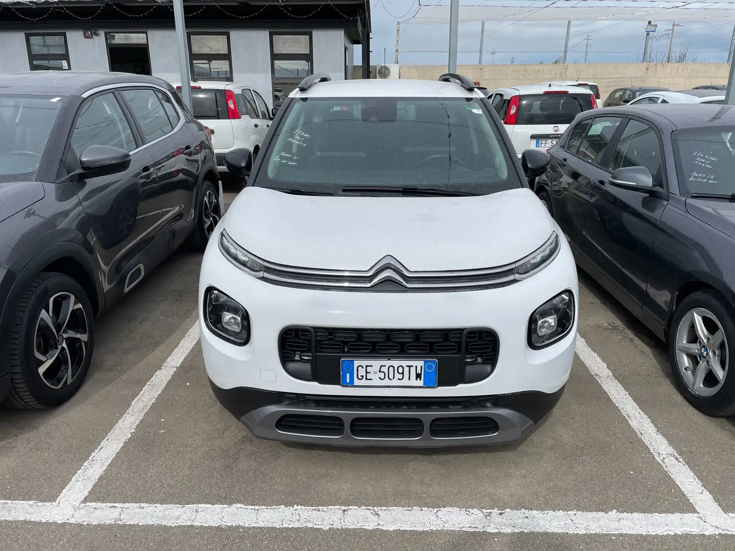 Citroen C3 Aircross 1.5 bluehdi 120cv Feel EAT6-NAVIGATORE-AUTOMATICA Bianco - 2