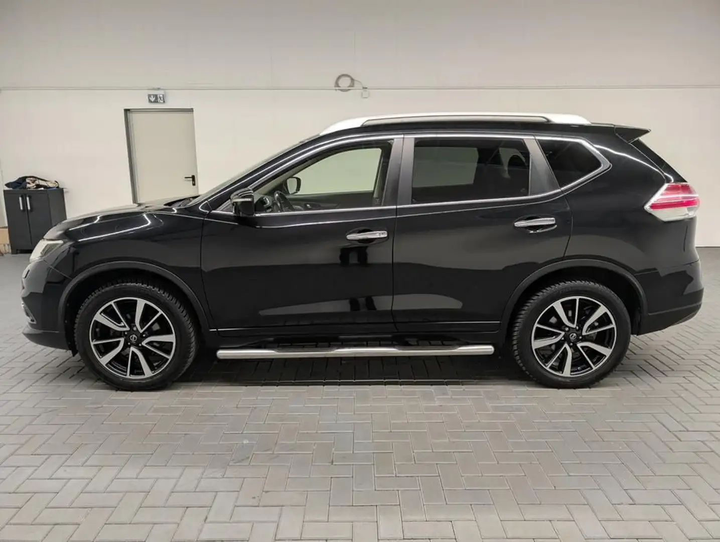Nissan X-Trail 4x4 Navi/AHK/Pano/360°/el.Heck/Keyl./19" Noir - 2