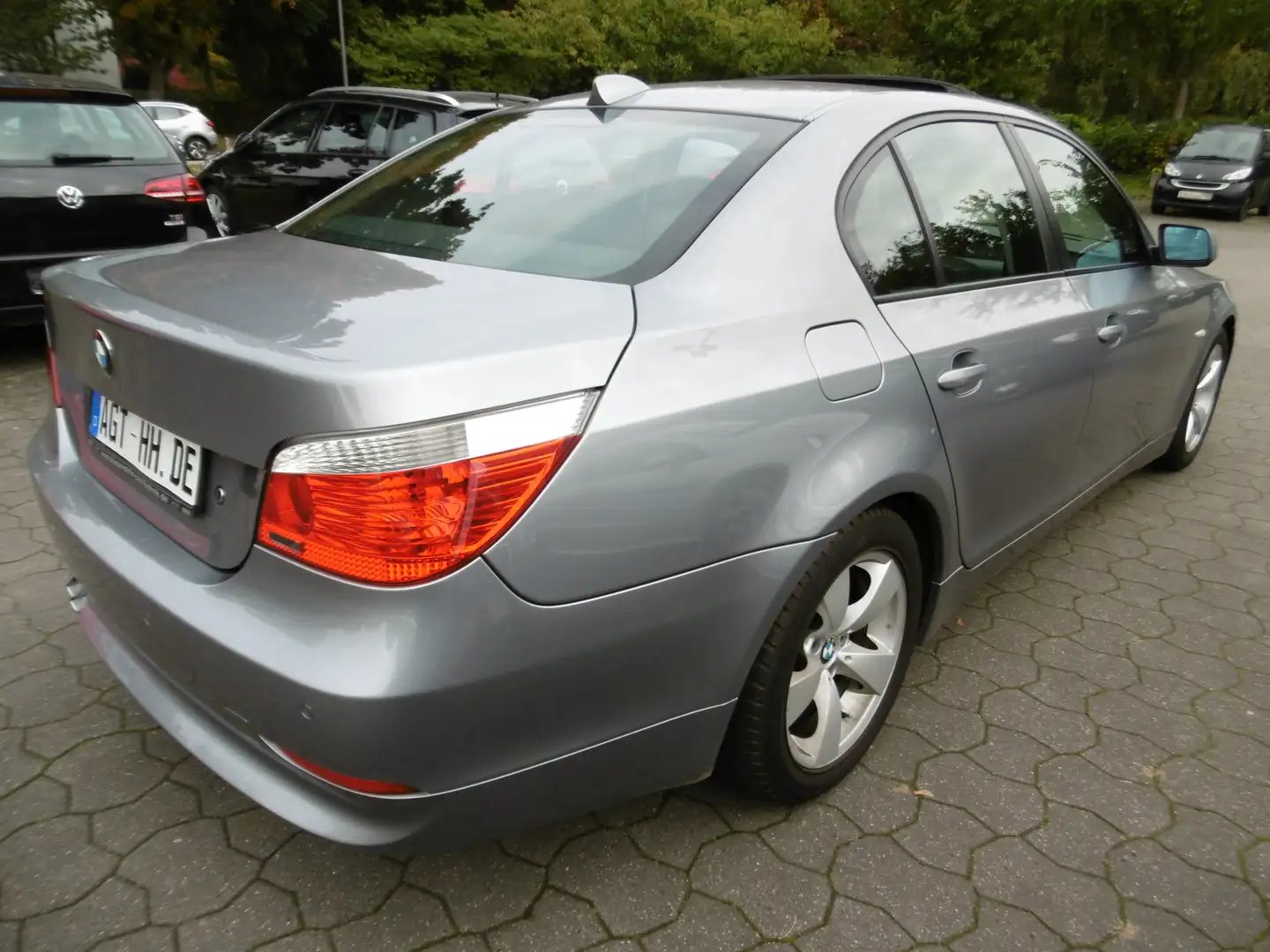 BMW 525 i Aut. Leder Xenon EGSD Tempomat Sitzhzg.PDC Grau - 2