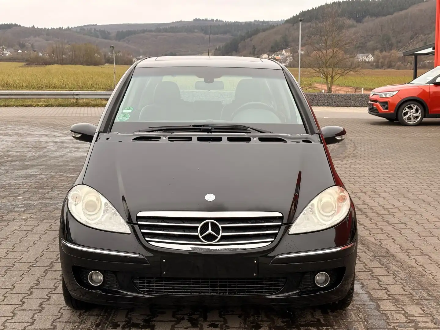 Mercedes-Benz A 170 *Automatik* Leder Pano Klima TÜV 27 Schwarz - 2