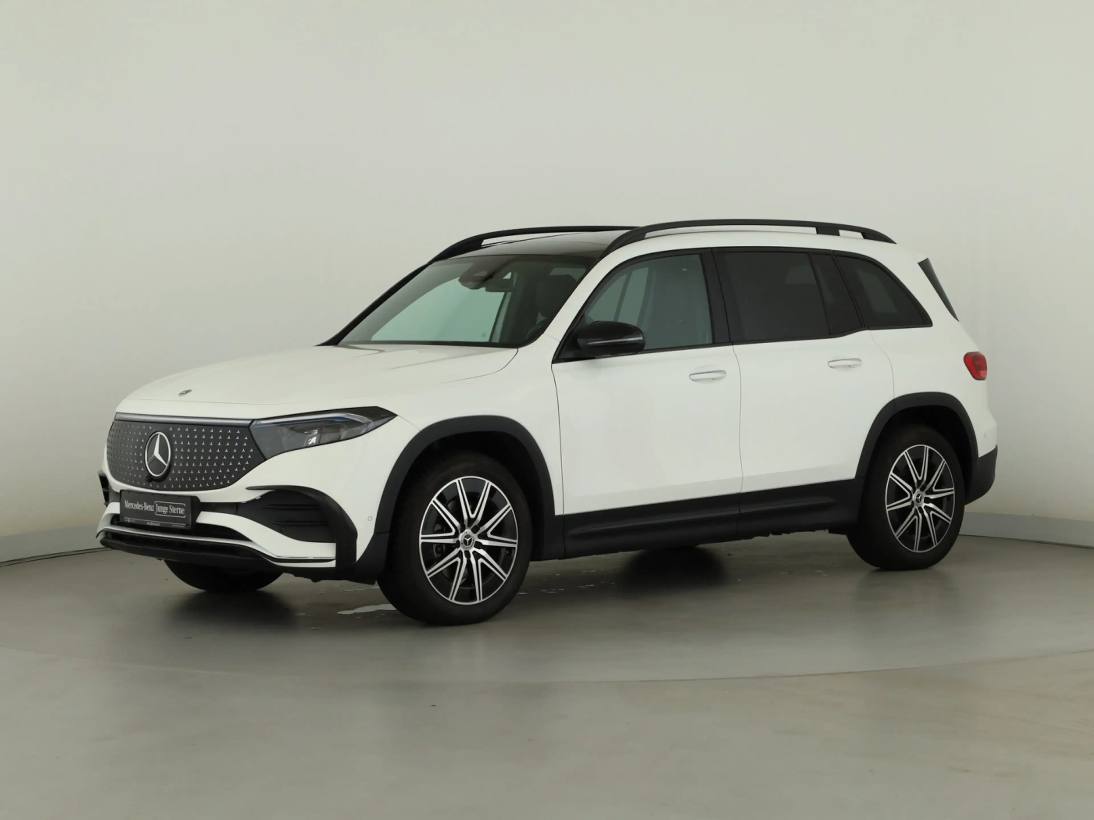 Mercedes-Benz EQB 300 4M *AMG-Line Premium*Panorama*Burmester* — photo 5