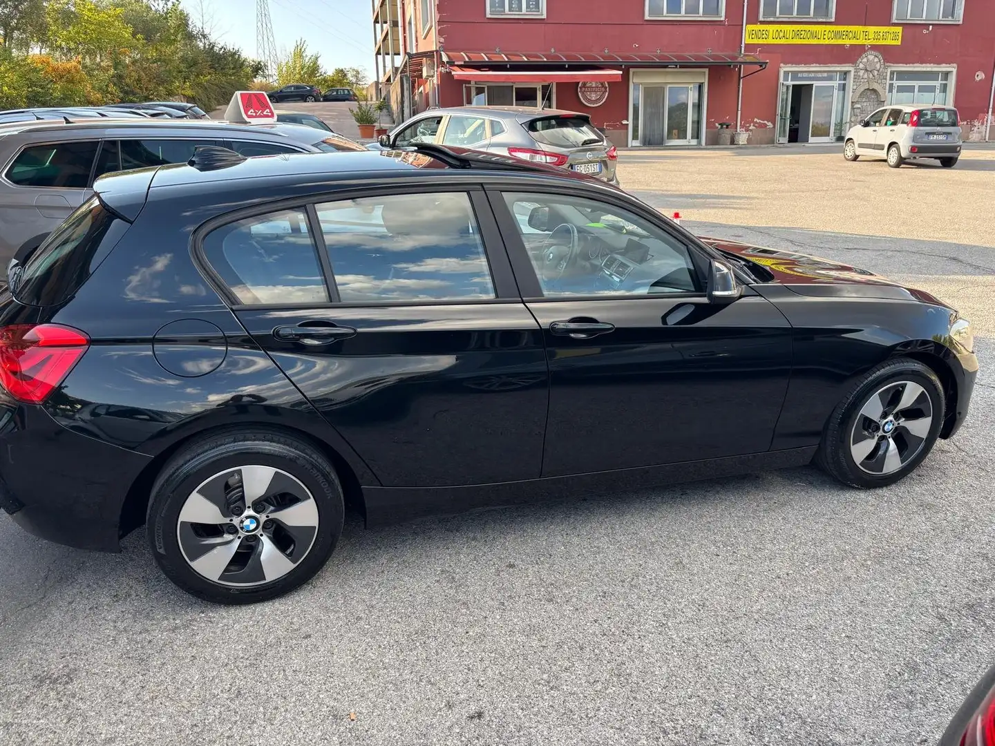 BMW 120 120d Advantage 5p - 2