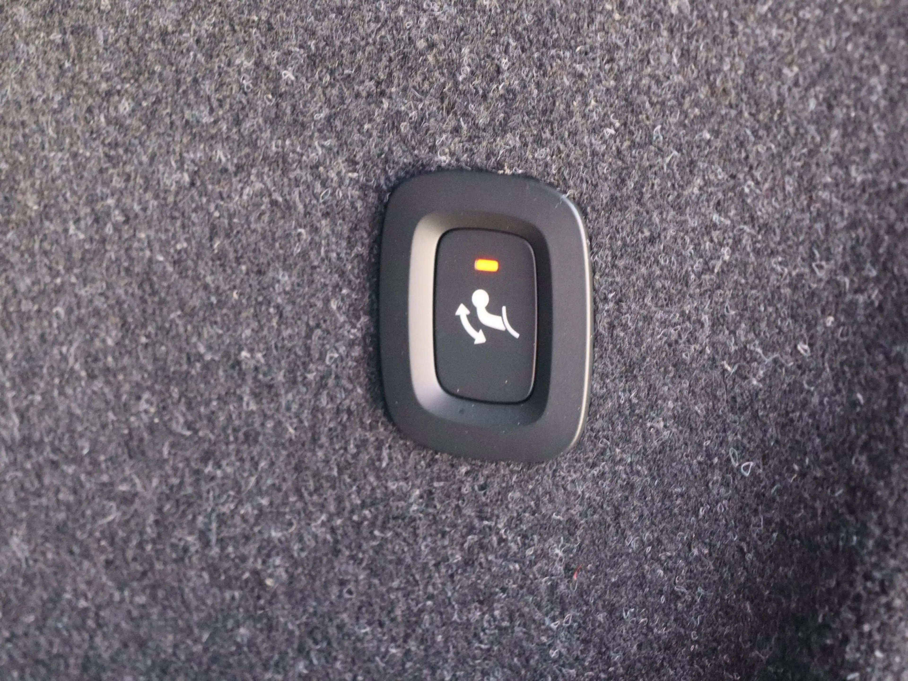 Volvo XC40 T2 Core Aut. Navi*PDC*LED — photo 16