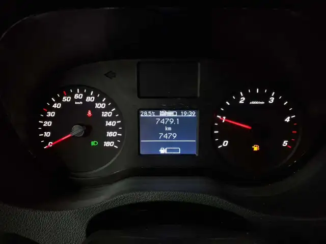 Mercedes-Benz Sprinter view 15