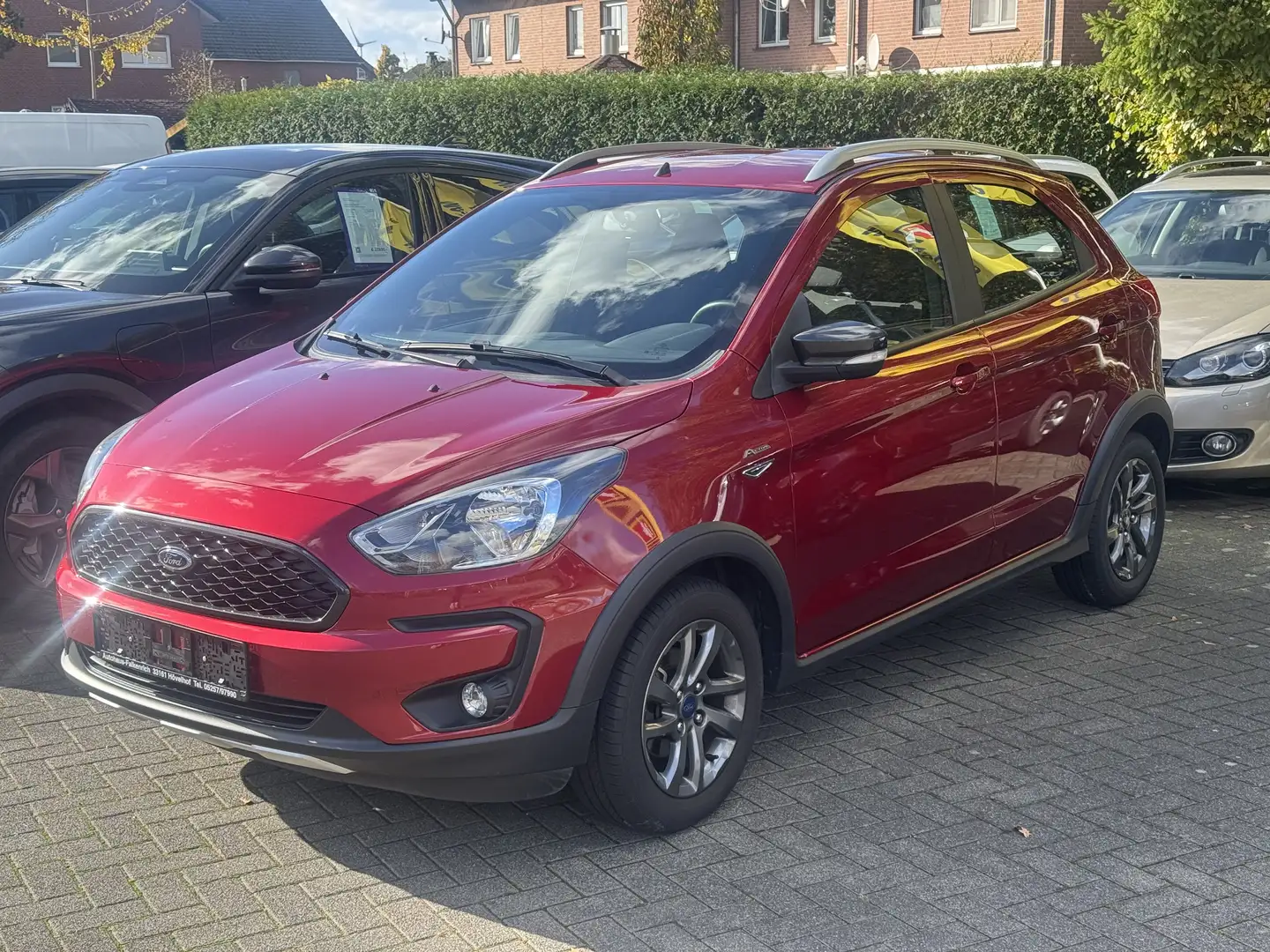Ford Ka/Ka+ Active, Winter-Paket, PDC-Hinten, Bluetooth Rouge - 1